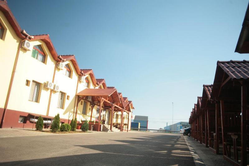 Pension Varadia Oradea Exterior photo